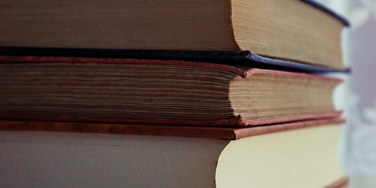 Stephenie Meyer Books in Order and Beyond the Twilight Saga